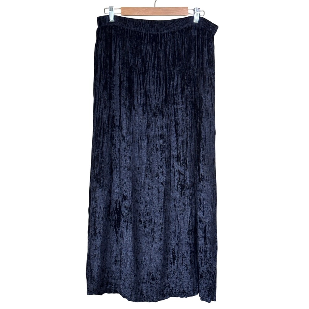 Vintage black crushed velvet maxi skirt, gothic, holiday, boho luxe, romantic